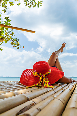 포토 JPG 해외이미지 구름 라이프스타일 커플 계절 여자 행복 모래 바다 섬 여행 2 신체 자연 하늘 휴가 휴식 건강 한명 사람 야외 여름 파란색 친구 쌓기 맑음 스파 침묵 기쁨 선탠 휴양지 몰디브 거짓말 돌봄 해외포토 자연요소 1 감정 아시아 컬러 컨셉 관계 모션 날씨 생활 소리 장소 생태계 파일형식 이미지허브