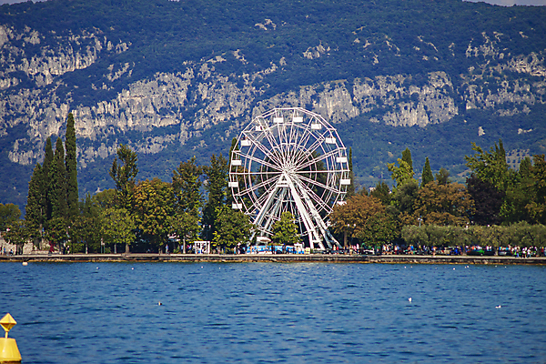 포토 JPG 해외이미지 주간 나무 호수 유럽풍경 산 사람없음 야외 이탈리아 대관람차 해외포토 자연요소 식물 유럽 풍경 놀이기구 파일형식 이미지허브