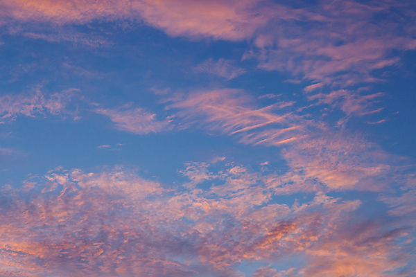 포토 JPG 해외이미지 구름 디자인 백그라운드 컨셉 패턴 자연 하늘 바람 날씨 휴식 미술 풍경 사람없음 야외 여름 파란색 빛 햇빛 뷰티 우주 환경 에너지 자유 흰색 물방울 오픈 투명 그리기 순수 장면 천국 솜털 스카이라인 오존 천창 해외포토 자연요소 계절 컬러 무늬 모션 문화예술 태양 생태계 파일형식 이미지허브