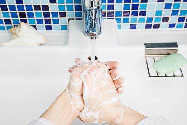 포토 JPG 해외이미지 어린이 건강 관리 사람 사람없음 물 건강관리 청결 거품 액체 수비 바이러스 위생 씻기 빨래 질병 청소 예방 감염 번짐 비누 닦기 박테리아 기본 소독 위생관리 인플루엔자 전염병 해외포토 자연요소 가사 의학 모션 위생용품 파일형식 효과 이미지허브