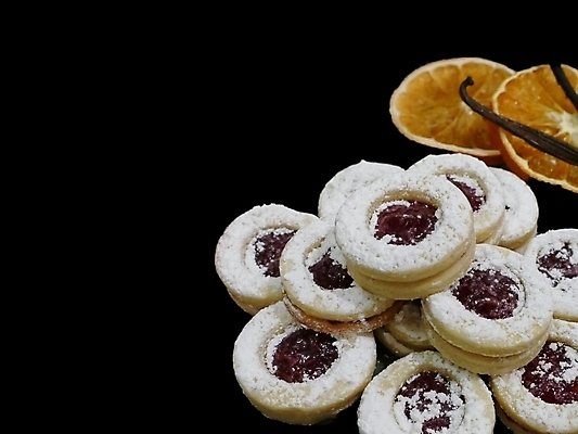 포토 JPG 해외이미지 모양 나무 전통 계절 행복 별 음식 백그라운드 크리스마스 겨울 휴가 디저트 새로움 새해 사탕 선물 사람없음 장식 갈색 쿠키 케이크 얼음 축제 흰색 축하 인사 신용카드 눈송이 달콤 설탕 굽기 연도 심볼 향신료 생강 고립 시나몬 핸드메이드 해외포토 자연요소 식물 기념일 감정 컬러 컨셉 채소 눈_날씨 금융 예절 맛 구이 향미료 파일형식 이미지허브