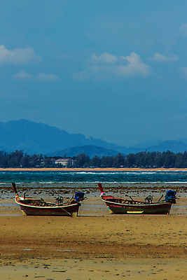 포토 JPG 해외이미지 구름 전통 아시아 모래 바다 백그라운드 교통시설 조류 하늘 낚시 바람 휴가 열대 항해 동양인 풍경 사람없음 목재 여름 파란색 햇빛 침묵 일몰 꿈 수확 흰색 보트 고독 탈출 함선 장면 옛날 이국적 터키석 파라다이스 혼자 해외포토 자연요소 나무 동물 계절 감정 나라 컬러 교통 컨셉 농업 배_교통 재료 레저 날씨 인종 태양 노을 소리 보석 시설 파일형식 이미지허브