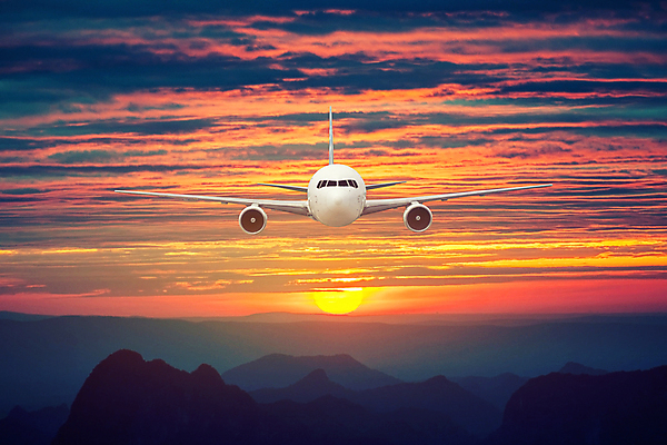 포토 JPG 해외이미지 여행 날개 일러스트 비즈니스 교통시설 하늘 휴가 산 비행기 사람없음 태양 반사 일몰 흰색 비행 큼 오브젝트 항공 싱글 상업 만들기 제트기 엔진 고립 대패 해외포토 자연요소 컬러 교통 항공교통 모션 대중교통 노을 크기 시설 파일형식 이미지허브