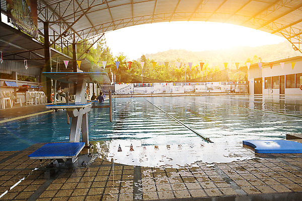 포토 JPG 해외이미지 남자 스포츠 백그라운드 패턴 발 휴가 바닥 실내 건강 서기 안전 사람 성인 사람없음 야외 물 파란색 운동 햇빛 점프 수영 경쟁 젖음 에너지 게임 흰색 투명 가장자리 고급 시원함 갑판 다이빙 일반 벌거벗은 해외포토 자연요소 컬러 컨셉 무늬 배_교통 모션 놀이 내부 신체부위 태양 수상스포츠 둘레 수중스포츠 파일형식 이미지허브