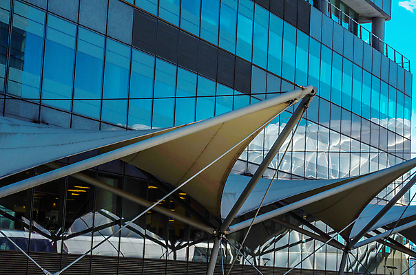 포토 JPG 해외이미지 직업 회사 비즈니스 건축양식 창문 유리 하늘 성공 미래 새로움 사람없음 건물 금융 파란색 빛 도시풍경 글로벌 사무실 태양 반사 탑 고층빌딩 도시 업무 센터 재산 도심 주식 런던 상업 지역 경제학 해외포토 자연요소 건축물 교육 건축 컬러 컨셉 재질 영국 풍경 빌딩 경제 작업 파일형식 이미지허브