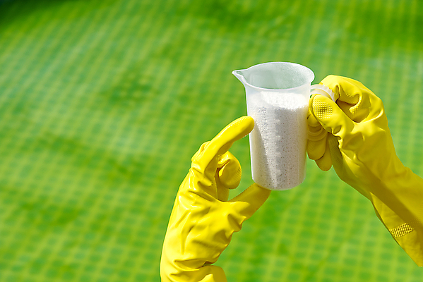 포토 JPG 해외이미지 남자 주택 수영장 사람없음 치료 알약 스파 청결 시험 가루 청소 순수 측정 확인 서비스 감시 박테리아 유지 조립 금리 기본 신맛 제어 필터 화학물질 효과 해외포토 교육 컨셉 의학 사람 건물 금융 약 화학 맛 위생 파일형식 이미지허브