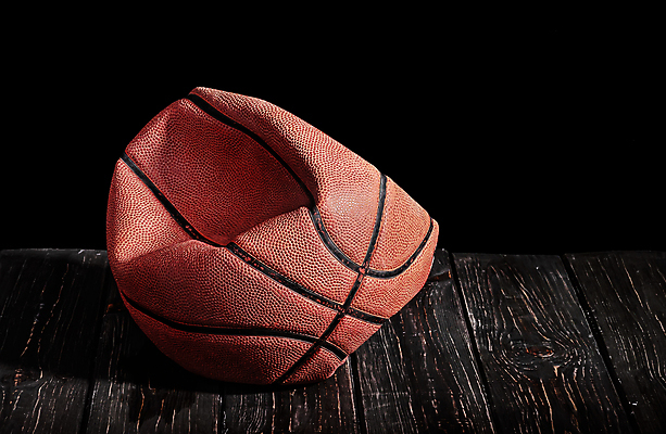 포토 JPG 해외이미지 스포츠 백그라운드 운동화 신발 오렌지 공 놀이 바닥 농구 그림자 사람없음 목재 가로 빛 바구니 검은색 어둠 경쟁 경기장 장비 게임 우승 가장자리 테두리 묘사 체육관 질감 심플 드리블 점수 스포트라이트 법정 분실 승자 여의주 토너먼트 강조 해외포토 나무 컬러 컨셉 과일 재료 스포츠시설 구기 최고 둘레 파일형식 이미지허브