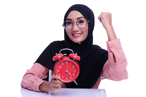 포토 JPG 해외이미지 직업 라이프스타일 응시 감정 종교 시계 손가락 아이디어 한명 손짓 20대 성인 가로 경제 숫자 보라색 기쁨 가리킴 표현 시간 비즈니스우먼 자신감 입 중앙 이슬람교 자르기 긍정 보여주기 히스패닉 경영 고립 관리자 마감 아랍어 카운트다운 해외포토 문자 1 손 시선 여자 컬러 컨셉 비즈니스 모션 사람 청년 생활 신체부위 직장인 파일형식 이미지허브