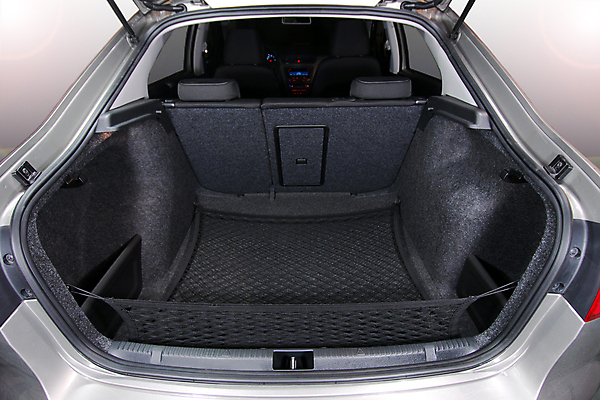 포토 JPG 해외이미지 도로 여행 가방 교통시설 자동차 항해 부츠 사람없음 쇼핑 상자 소풍 문 우주 상점 하이킹 운전 짐 화물 오픈 상품 큼 플라스틱 객실 짐차 수하물 자동 해외포토 잡화 길 육상교통 교통 신발 배_교통 모션 재질 레저 야외활동 운송업 크기 시설 파일형식 이미지허브