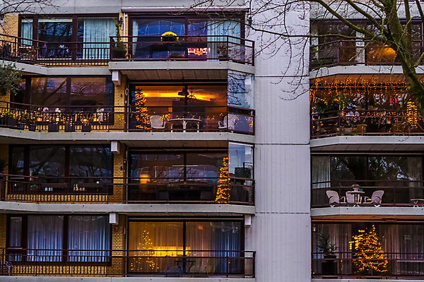 포토 JPG 해외이미지 나무 디자인 외관 크리스마스 건축양식 창문 부동산 아파트 주택 사람없음 건물 도시풍경 어둠 수확 발코니 도시 고급 야간 저녁 네덜란드 복고 지역 타운 빛망울 복잡 점화 스타일 해외포토 자연요소 식물 건축물 기념일 건축 유럽 컨셉 농업 풍경 빛 재산 파일형식 이미지허브