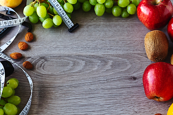 포토 JPG 해외이미지 라이프스타일 웰빙 음식 스포츠 백그라운드 포크 컨셉 다이어트 오렌지 과일 텍스트 포도 건강 키위 사람없음 운동 여러개 주스 에너지 흰색 칼 아침식사 사과 몸무게 날씬함 측정 체육관 복숭아 테이프 아몬드 칼로리 계량기 고립 적자 카피스페이스 해외포토 식기 음료 컬러 다수 문구용품 생활 식사 공백 견과류 몸매 파일형식 이미지허브