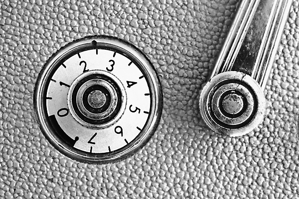 포토 JPG 해외이미지 스튜디오촬영 모양 백그라운드 곡선 표면 미술 사람없음 빛 숫자 금속 장비 회색 수확 골동품 기구 공구 원형 클래식 지시 영화관 심볼 측정 오브젝트 눈금 옛날 정물화 중고 카피스페이스 해외포토 도형 문자 선 컬러 컨셉 농업 모션 재질 문화예술 실내 공백 도구 극장 그림 파일형식 이미지허브