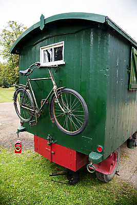 포토 JPG 해외이미지 나무 여행 백그라운드 밭 하늘 영국 잉글랜드 안전 사람없음 야외 파란색 농장 여행객 금속 기차 수확 시골 레코드 역사 재산 역 밀기 수증기 작음 철 신호 좁은 엔진 턴테이블 게이지 선로 해외포토 식물 유럽 육상교통 컬러 농업 교통시설 모션 재질 대중교통 사람 금융 음반 크기 파일형식 이미지허브