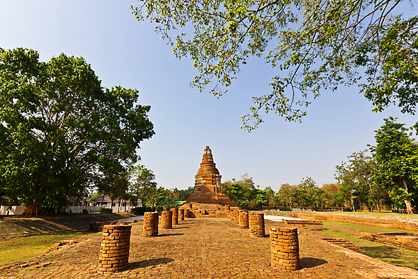 포토 JPG 해외이미지 나무 종교 여행 유적 건축양식 태국 벽돌 사람없음 건물 탑 손상 역사 지역 옛날 해외포토 식물 전통 건축물 건축 아시아 컨셉 파일형식 이미지허브