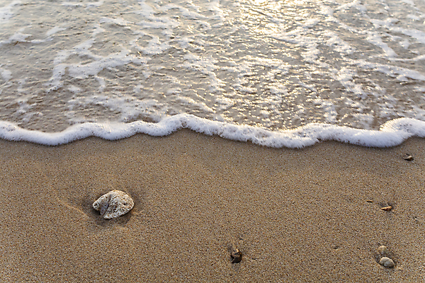 포토 JPG 해외이미지 모래 파도 바다 섬 백그라운드 자연 표면 해변 사람없음 물 빛 모래사장 햇빛 거품 뜨거움 신용카드 투명 액체 떨어짐 질감 웨이브 남쪽 해외포토 자연요소 컨셉 금융 태양 방향 생태계 파일형식 이미지허브