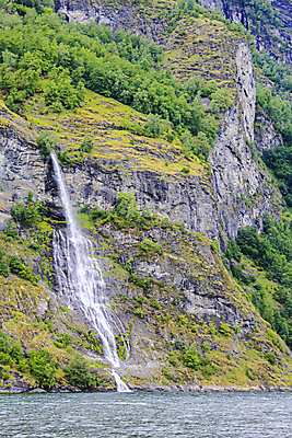 포토 JPG 해외이미지 바다 여행 자연 날씨 산 파노라마 노르웨이 사람없음 야외 초록색 물 파란색 강 뷰티 트래킹 폭포 하이킹 보트 숲 언덕 암초 내추럴 스칸디나비아 원정 해외포토 자연요소 유럽 컬러 배_교통 레저 촬영기법 생태계 파일형식 이미지허브