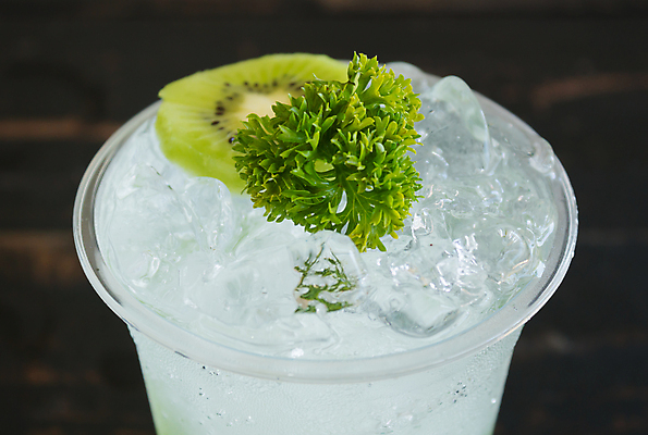 포토 JPG 해외이미지 음료 유리 파슬리 키위 사람없음 물 얼음 흐름 신선 액체 상쾌 소다 해외포토 자연요소 감정 컨셉 채소 과일 재질 파일형식 이미지허브