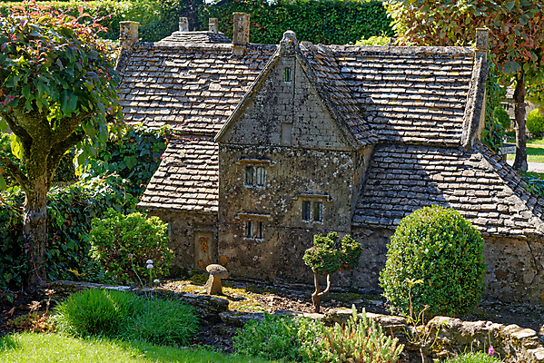 포토 JPG 해외이미지 식물 모델 디자인 영어 외관 유럽 벽 여행 백그라운드 건축양식 지붕 영국 잉글랜드 주택 사람없음 야외 건물 목재 장식 마을 정원 맑음 미니어처 수확 작음 박물관 타운 방앗간 복제 옛날 해외포토 나무 문자 건축물 건축 나라 농업 재료 날씨 모형 도시 크기 파일형식 이미지허브