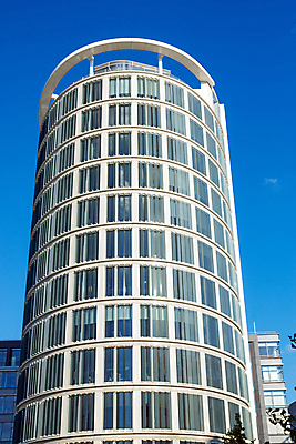 포토 JPG 해외이미지 디자인 외관 백그라운드 패턴 비즈니스 건축양식 창문 유리 하늘 추상 미래 새로움 직장 사람없음 건물 금융 경제 파란색 도시풍경 사무실 햇빛 태양 반사 탑 고층빌딩 흰색 도시 센터 재산 도심 정상 묘사 상업 상승 일반 함부르크 해외포토 자연요소 건축물 건축 컬러 컨셉 무늬 회사 재질 독일 풍경 빌딩 파일형식 이미지허브