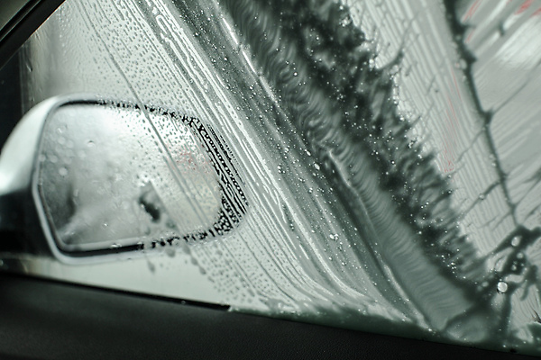 포토 JPG 해외이미지 창문 자동차 유리 사람없음 닦기 차안 세차 해외포토 육상교통 모션 재질 파일형식 이미지허브