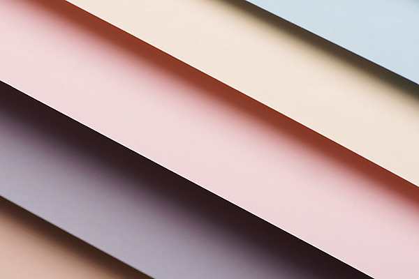 포토 JPG 스튜디오촬영 종이 백그라운드 실내 사람없음 컬러풀 오브젝트 도화지 겹침 색지 카피스페이스 국내포토 컬러 내부 공백 파일형식