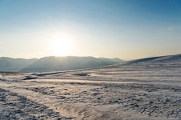 포토 JPG 주간 구름 해외풍경 설경 겨울 자연 하늘 풍경 사람없음 야외 햇빛 설원 눈 몽골 겨울풍경 국내포토 자연요소 해외 계절 아시아 날씨 눈_날씨 태양 생태계 파일형식