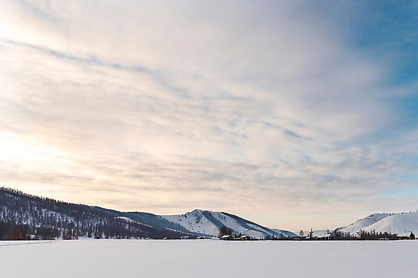 포토 JPG 주간 구름 해외풍경 설경 겨울 자연 하늘 산 풍경 사람없음 야외 노을 설원 눈 몽골 겨울풍경 국내포토 자연요소 해외 계절 아시아 날씨 눈_날씨 생태계 파일형식