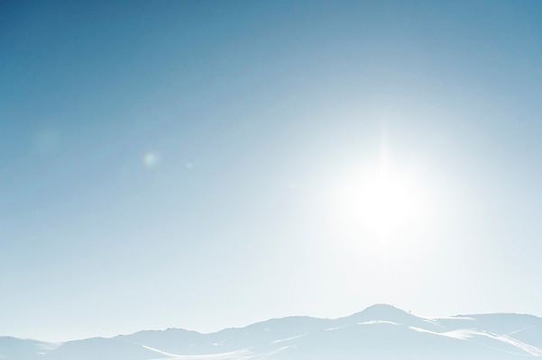 포토 JPG 주간 해외풍경 설경 겨울 자연 하늘 산 풍경 사람없음 야외 햇빛 설원 눈 몽골 겨울풍경 국내포토 자연요소 해외 계절 아시아 날씨 눈_날씨 태양 생태계 파일형식