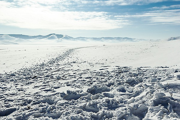 포토 JPG 주간 구름 해외풍경 설경 겨울 자연 하늘 산 풍경 사람없음 야외 설원 눈 몽골 겨울풍경 국내포토 자연요소 해외 계절 아시아 날씨 눈_날씨 생태계 파일형식