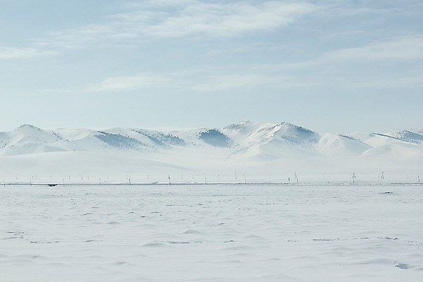 포토 JPG 주간 구름 해외풍경 설경 겨울 자연 하늘 산 풍경 사람없음 야외 설원 눈 몽골 겨울풍경 국내포토 자연요소 해외 계절 아시아 날씨 눈_날씨 생태계 파일형식