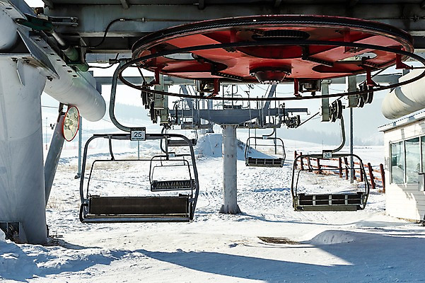 포토 JPG 주간 해외풍경 설경 겨울 자연 스키장 풍경 사람없음 야외 설원 눈 몽골 스키리프트 겨울풍경 국내포토 자연요소 해외 계절 아시아 날씨 눈_날씨 생태계 리프트 파일형식