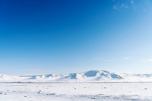 포토 JPG 주간 구름 해외풍경 설경 겨울 자연 하늘 산 사람없음 야외 파란색 설원 눈 몽골 겨울풍경 국내포토 자연요소 해외 계절 아시아 컬러 날씨 눈_날씨 풍경 생태계 파일형식