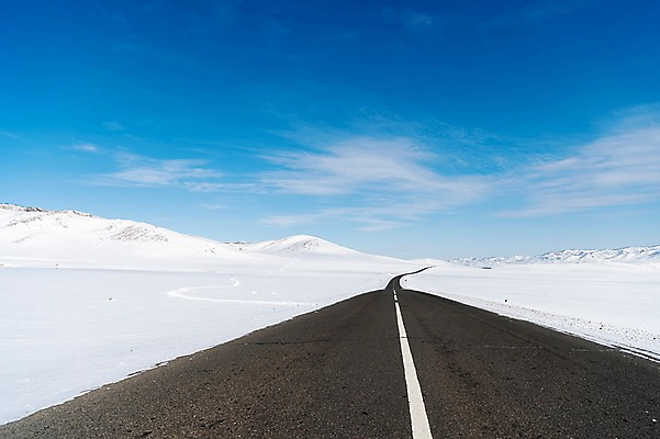 포토 JPG 주간 구름 해외풍경 도로 설경 겨울 자연 하늘 사람없음 야외 파란색 설원 눈 몽골 겨울풍경 국내포토 자연요소 해외 계절 아시아 길 컬러 교통시설 날씨 눈_날씨 풍경 생태계 파일형식