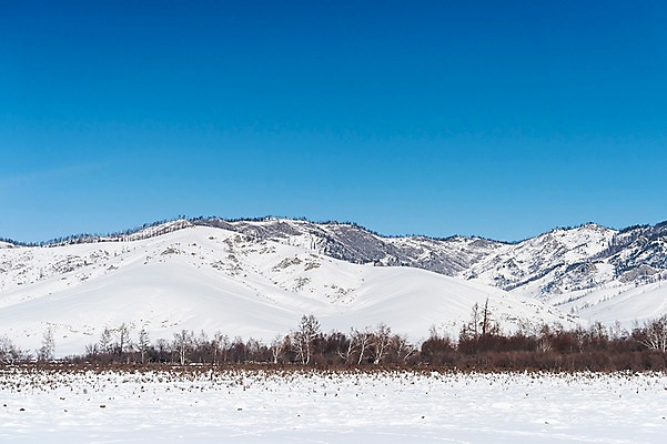 포토 JPG 주간 해외풍경 설경 겨울 자연 하늘 산 사람없음 야외 파란색 설원 눈 몽골 겨울풍경 국내포토 자연요소 해외 계절 아시아 컬러 날씨 눈_날씨 풍경 생태계 파일형식