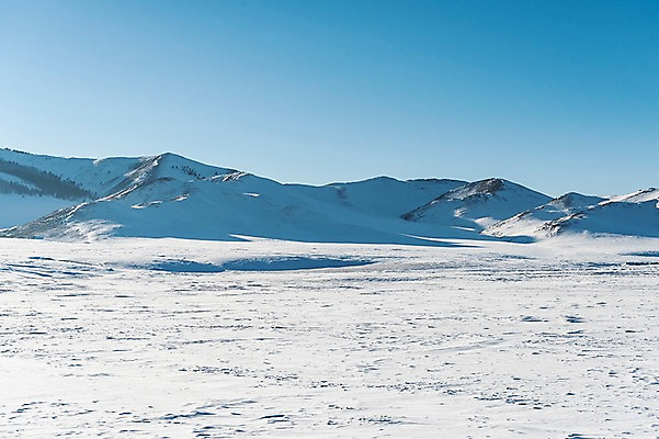 포토 JPG 주간 해외풍경 설경 겨울 자연 하늘 산 사람없음 야외 파란색 설원 눈 몽골 겨울풍경 국내포토 자연요소 해외 계절 아시아 컬러 날씨 눈_날씨 풍경 생태계 파일형식