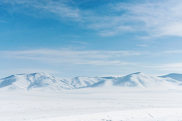 포토 JPG 주간 구름 해외풍경 설경 겨울 자연 하늘 산 사람없음 야외 파란색 설원 눈 몽골 겨울풍경 국내포토 자연요소 해외 계절 아시아 컬러 날씨 눈_날씨 풍경 생태계 파일형식