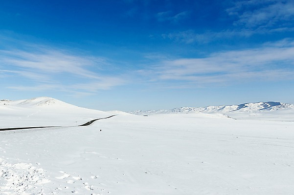 포토 JPG 주간 구름 해외풍경 설경 겨울 자연 하늘 산 사람없음 야외 파란색 설원 눈 몽골 겨울풍경 국내포토 자연요소 해외 계절 아시아 컬러 날씨 눈_날씨 풍경 생태계 파일형식