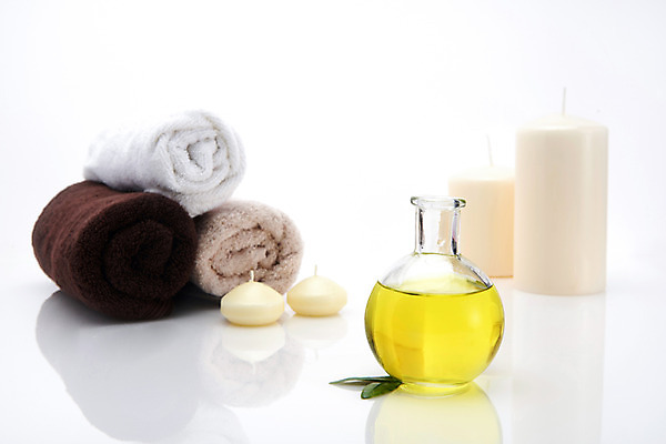 포토 JPG 스튜디오촬영 초 실내 사람없음 수건 스파 오일 편안함 오브젝트 흰배경 아로마 향초 아로마테라피 테라피 아로마오일 국내포토 음식 백그라운드 내부 위생용품 뷰티 화장품 흰색 감각 오일_화장품 파일형식