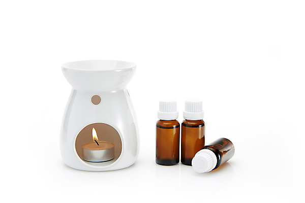 포토 JPG 스튜디오촬영 실내 사람없음 스파 편안함 오브젝트 흰배경 아로마 향초 아로마테라피 테라피 아로마오일 타트버너 국내포토 백그라운드 초 내부 뷰티 흰색 감각 오일_화장품 파일형식