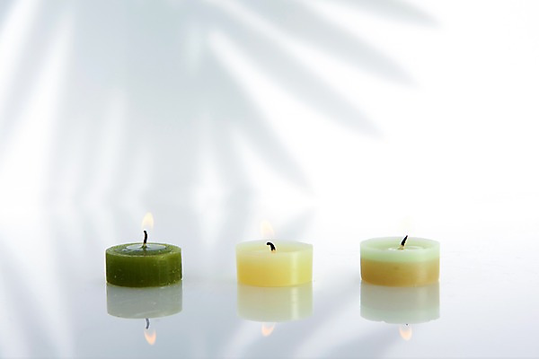 포토 JPG 스튜디오촬영 실내 사람없음 스파 세개 편안함 천 오브젝트 아로마 향초 아로마테라피 테라피 국내포토 초 3 내부 뷰티 직물 감각 파일형식