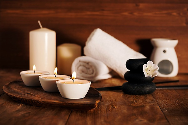 포토 JPG 스튜디오촬영 꽃 실내 사람없음 수건 스파 편안함 오브젝트 아로마 향초 아로마테라피 테라피 스톤 타트버너 나무배경 국내포토 식물 백그라운드 초 내부 위생용품 뷰티 감각 파일형식