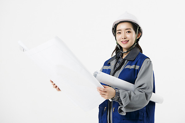 포토 JPG 스튜디오촬영 직업 응시 여자 노동자 실내 공사 한명 미소 들기 사람 상반신 20대 성인 옆모습 설계도 한국인 자신감 안전모 흰배경 현장직 성인여자한명만 국내포토 1 시선 감정 뷰포인트 백그라운드 모션 건설업 표정 동양인 청년 내부 흰색 헬멧 안전장비 여자한명만 성인여자만 파일형식