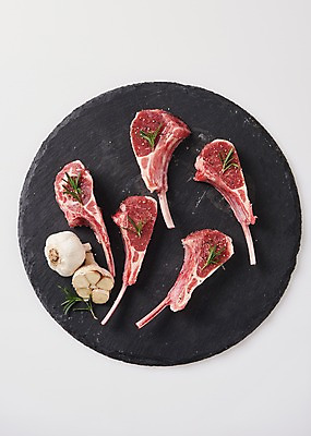 포토 JPG 스튜디오촬영 실내 마늘 누끼 사람없음 하이앵글 중식 안주 흰배경 기호식품 로즈메리 양갈비 플랫레이 국내포토 음식 뷰포인트 백그라운드 채소 내부 흰색 플랫 허브 파일형식