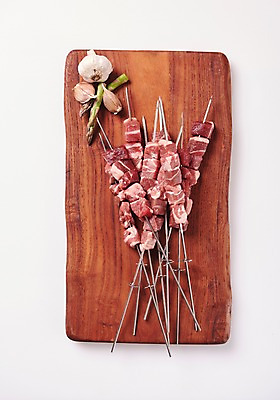 포토 JPG 스튜디오촬영 음식 실내 마늘 누끼 사람없음 하이앵글 중식 꼬치 안주 흰배경 아스파라거스 기호식품 나무도마 양갈비 플랫레이 국내포토 뷰포인트 백그라운드 채소 도마 내부 목재 흰색 플랫 파일형식