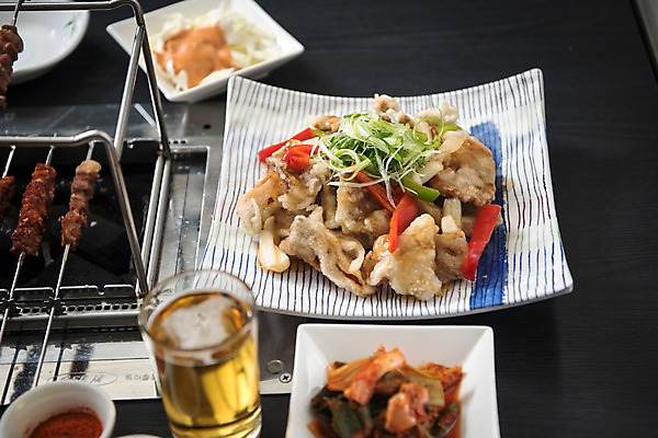 포토 JPG 음식 반찬 맥주 사람없음 중식 식당 상차림 안주 기호식품 탕수육 양고기 양고기요리 양꼬치 국내포토 주류 육류 상점 파일형식