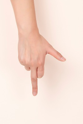 포토 JPG 스튜디오촬영 커뮤니케이션 한손 실내 누끼 손짓 한글 신체부위 복지 자음 소통 의사소통 키읔 지문자 청각장애인 분홍색배경 국내포토 문자 손 분홍색 백그라운드 컨셉 모션 사람 내부 장애인 사회이슈 수화 파일형식