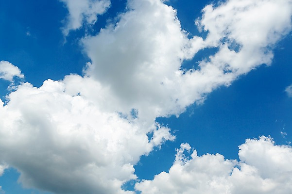 포토 JPG 주간 구름 자연 하늘 풍경 사람없음 야외 여름 파란색 맑음 여름풍경 뭉게구름 국내포토 자연요소 계절 컬러 날씨 생태계 파일형식 구름_자연 여름_계절