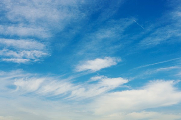 포토 JPG 주간 구름 자연 하늘 풍경 사람없음 야외 여름 파란색 맑음 여름풍경 국내포토 자연요소 계절 컬러 날씨 생태계 파일형식 여름_계절