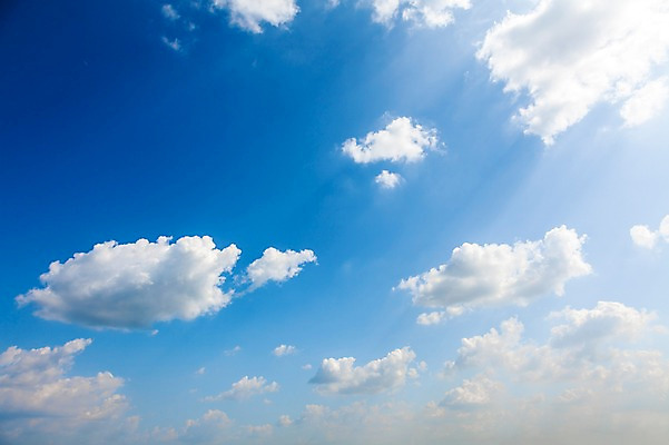 포토 JPG 주간 구름 자연 하늘 풍경 사람없음 야외 여름 파란색 맑음 여름풍경 뭉게구름 국내포토 자연요소 계절 컬러 날씨 생태계 파일형식 구름_자연 여름_계절