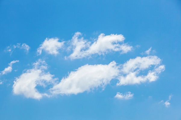 포토 JPG 주간 구름 자연 하늘 풍경 사람없음 야외 여름 파란색 맑음 여름풍경 국내포토 자연요소 계절 컬러 날씨 생태계 파일형식 여름_계절